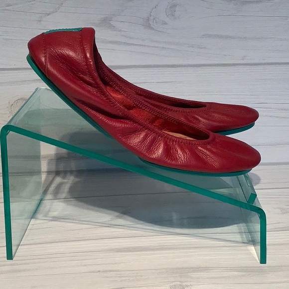 Red Tieks - Picture 3 of 11